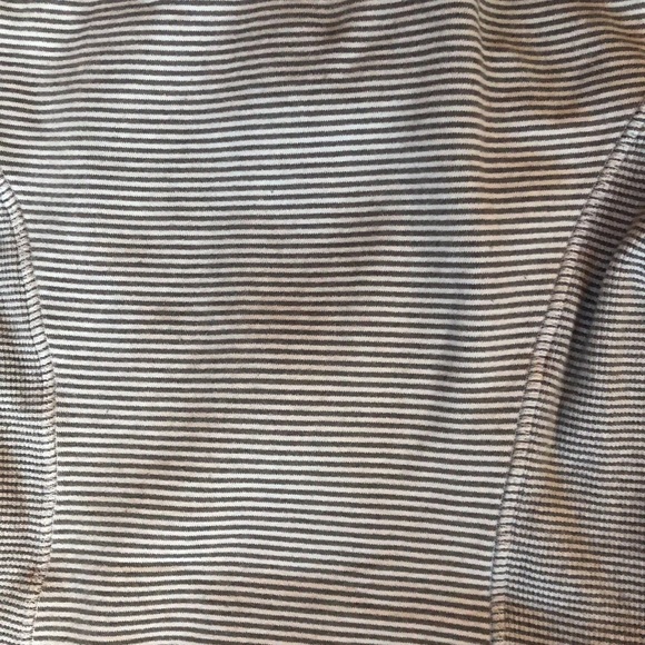 Classic Lululemon Scuba Hoodie - Picture 4 of 6